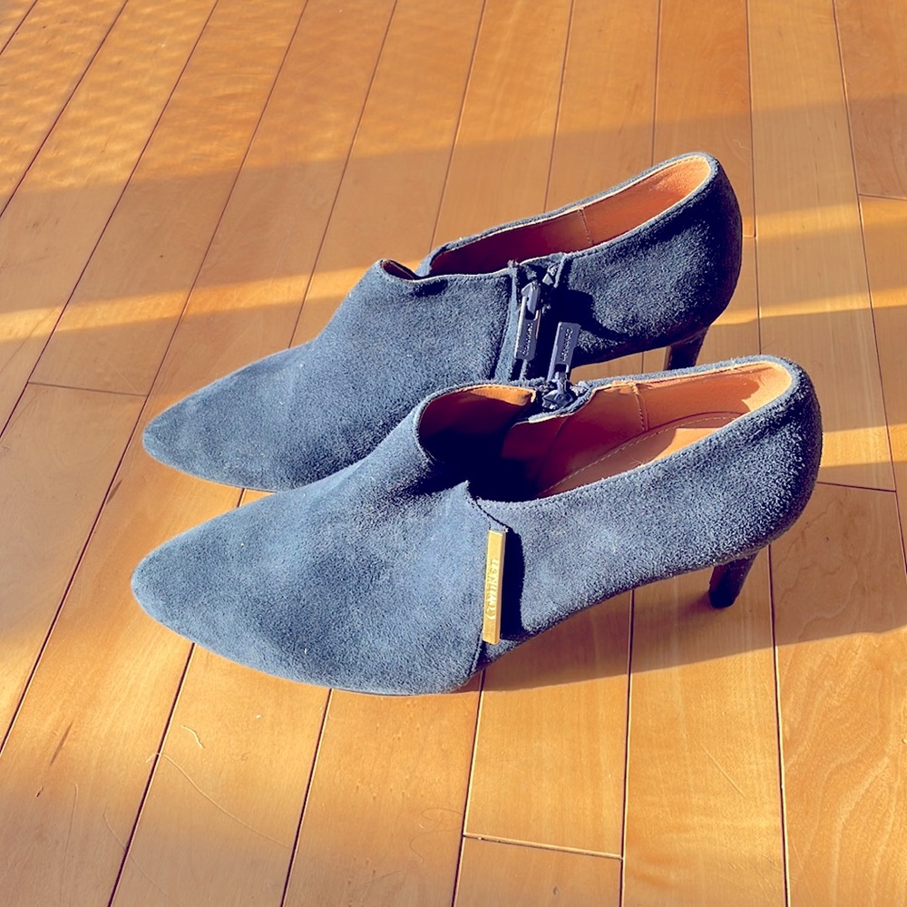 Navy Suede Calvin Klein Heels - size 8.5